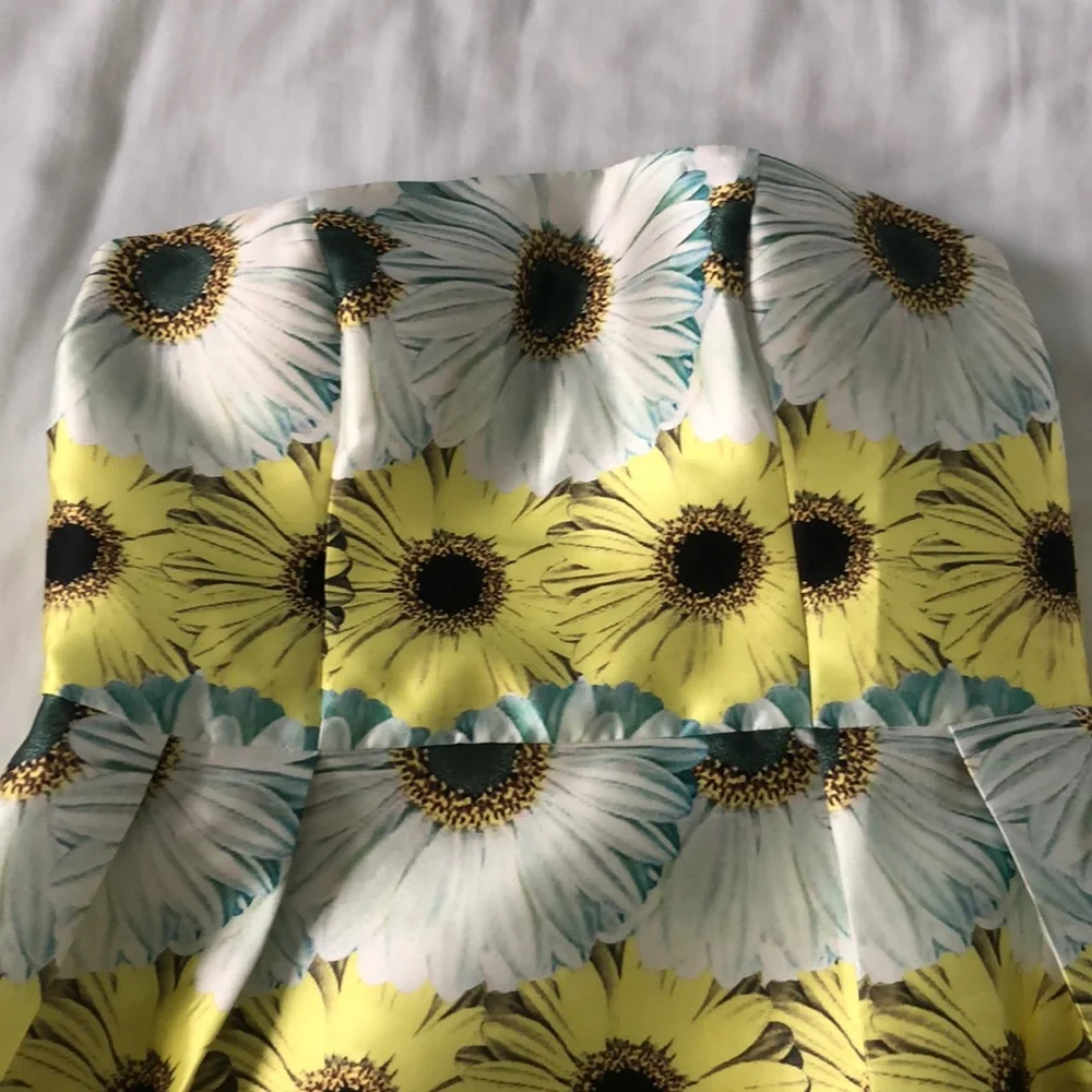 Chi Chi London Structured Bandeau Sunflower Dress - Picture 6 of 12